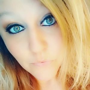 Meet your Posher, Mallory